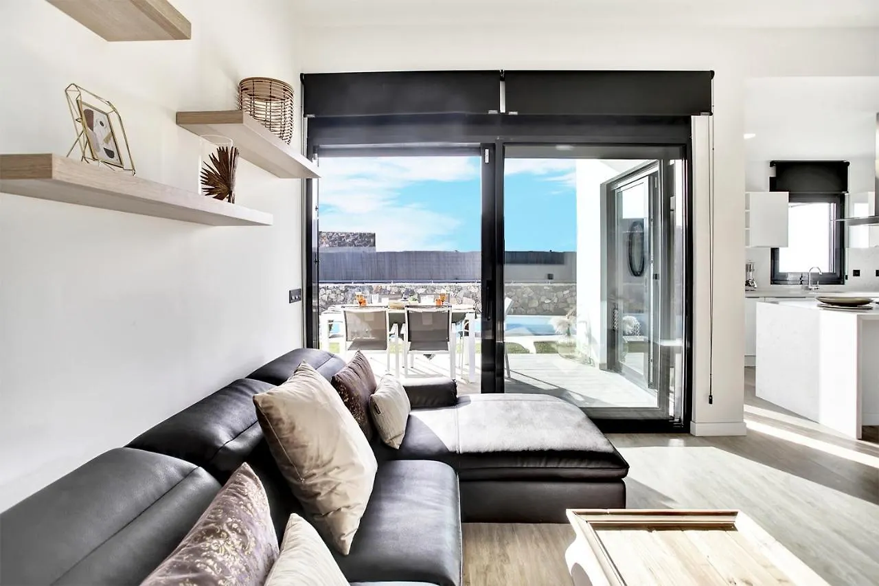 Villa Del Roque, Heated Pool & Luxury In El Roque