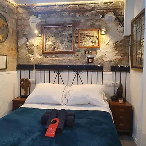 Studio Or With Private Bathroom Or With Shared Bathroom , Barcellona Spagna