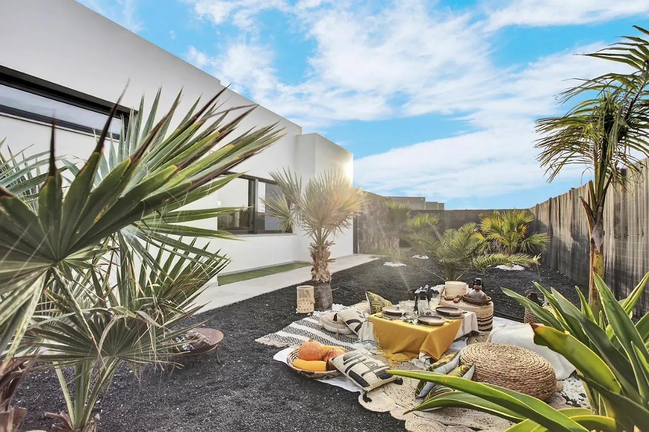 Villa Del Roque, Heated Pool & Luxury In El Roque