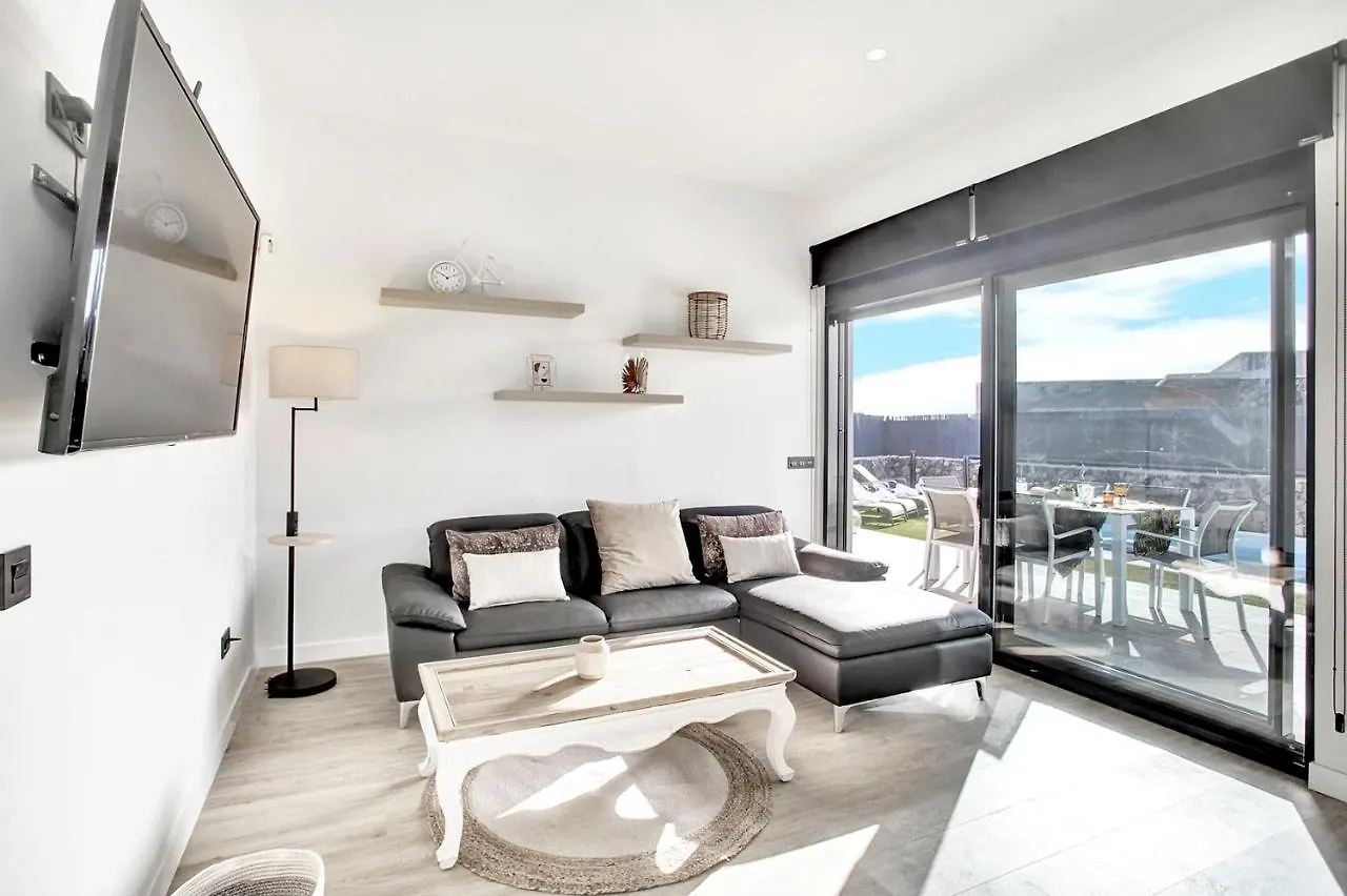 Villa Del Roque, Heated Pool & Luxury In El Roque