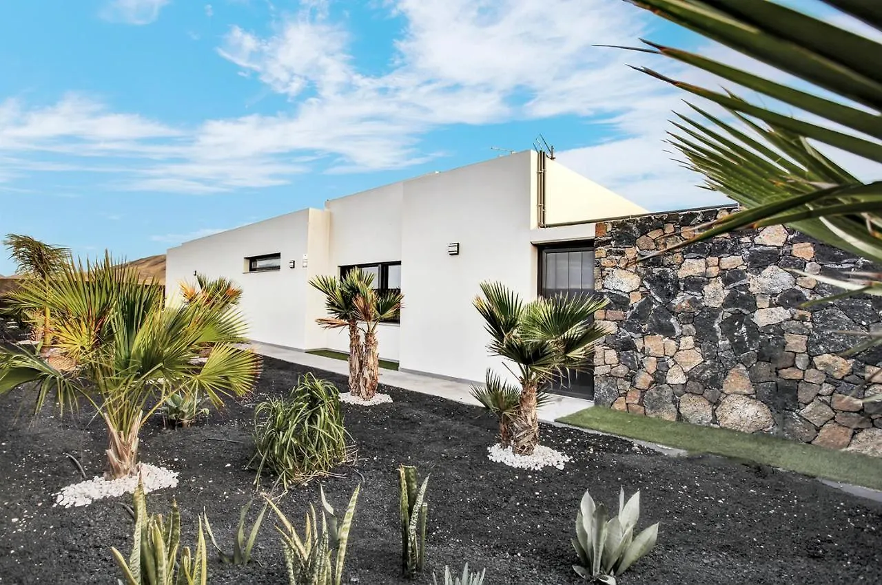 Villa Del Roque, Heated Pool & Luxury In El Roque 0*,  스페인